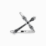 O Anel Cruz de Zircônias Duplo em Prata 925 é a joia perfeita para você que deseja inspirar estilo e proteção em uma joia. Cravejada em alto relevo a mão com zircônias e feita em prata de lei com banho de ródio traz um brilho único e estiloso a peça perfeito para qualquer ocasião se você deseja destaque e exclusividade em uma joia esse anel é para você! 