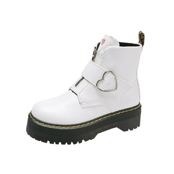 Bota Feminina De Inverno Grossa Com Fívela De Coração -  Promoção De Inverno 2025