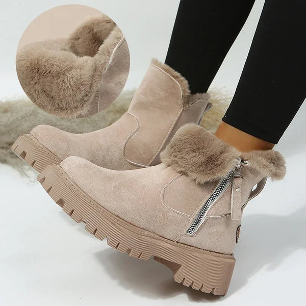 Bota Feminina Baixa De Camurça Forrada Com Pelúcia -  Promoção de Inverno 2025