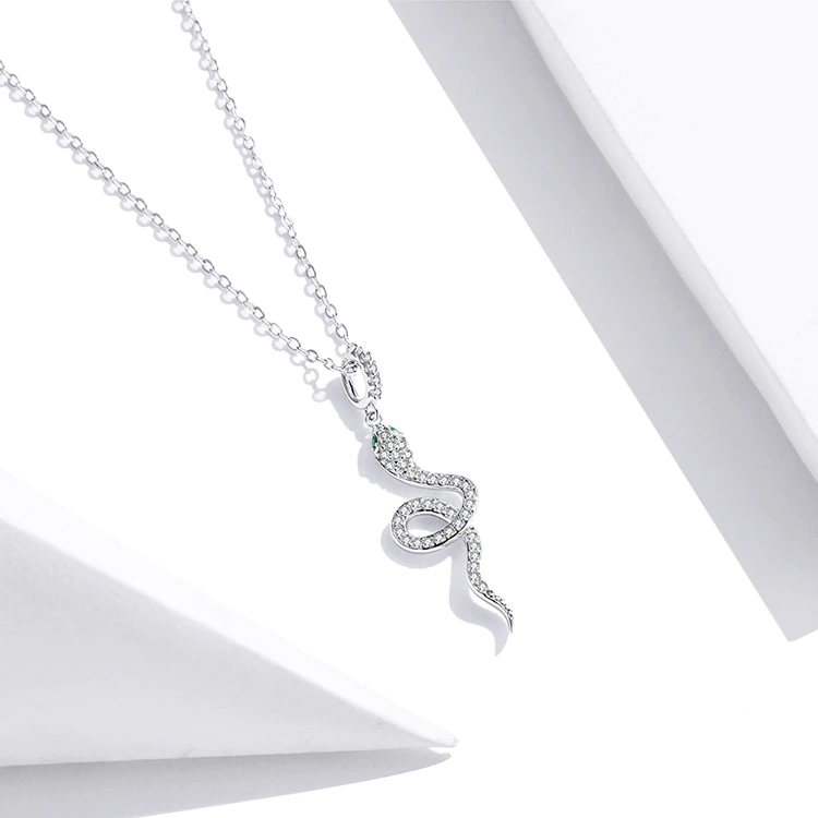 Conjunto mamba, em prata 925, colar de prata, colar feminino, conjunto feminino , conjunto de joias, conjunto em prata de cobra, colar de cobra, anel de cobra, conjunto de cobra esterlina, cobra em prata, onde comprar anel de cobra, onde comprar colar de cobra, onde comprar brincos de cobra, conjunto completo em pra feita a mão,  Arquetipo da cobra, arquetipo cobras, arquetipo de poderarquetiposhop.com