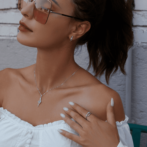 Conjunto mamba, em prata 925, colar de prata, colar feminino, conjunto feminino , conjunto de joias, conjunto em prata de cobra, colar de cobra, anel de cobra, conjunto de cobra esterlina, cobra em prata, onde comprar anel de cobra, onde comprar colar de cobra, onde comprar brincos de cobra, conjunto completo em pra feita a mão,  Arquetipo da cobra, arquetipo cobras, arquetipo de poderarquetiposhop.com