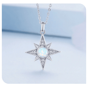 Colar Estrela de Opala em Prata 925 cravejado a mão da arquetiposhop, coleção opala pedra que transmite o melhor do seu interior. Para que você possa despertar o melhor e transformar seu interior, Arquetipo de estrela arquetiposhop.com.br 