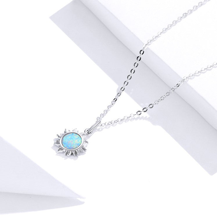 Colar sol de opala em prata 925 e corrente veneziana da arquetiposhop,.com.br colar sol, colar em prata , colar sol de prata, pedra d eopala azul, pedra de opala, colar em opala, da arquetiposhop.com.br