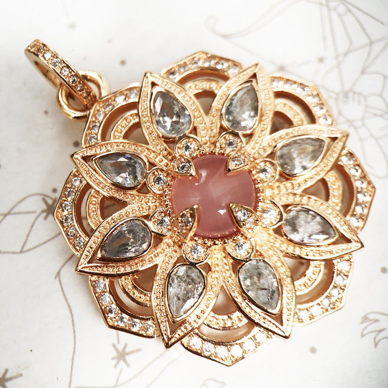 Colar Sashara Lotus Chakra07 Prata 925 Rose é feito a mão e perfeito para quem dejeja como equilibrar seu chakra sashara, como ativar o chakra 07 ou lotus, comprar colar flor de lotus prata, comprar colar sashara chakra em prata 925, controlar chakra sashara, como equilibrar o chakra sashara, arquetiposhop.com.br