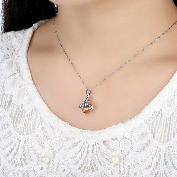 Pingente Charm Abelha - Prata e Zircônia Rainha