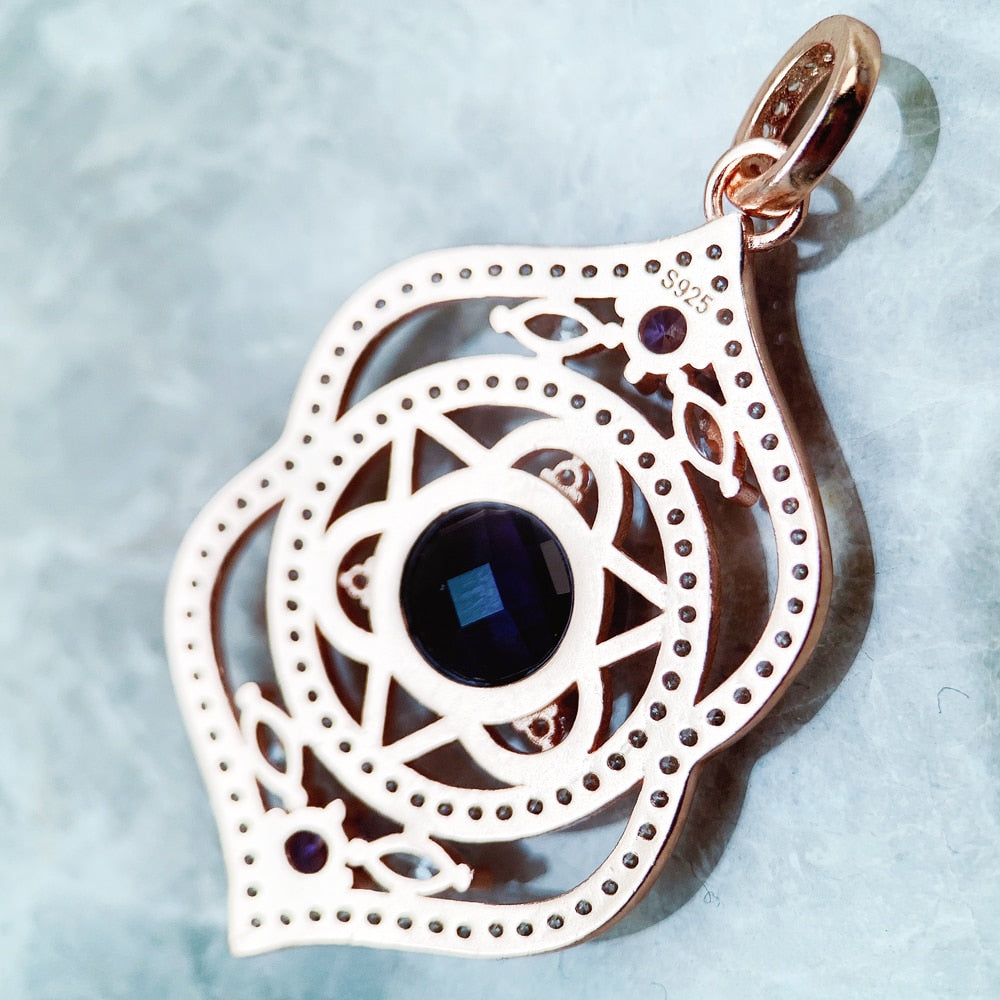 Colar Ajna Chakra06 Prata 925 Rose com Zircônias em prata feita a mão se você se pergunta como ativar o chakra 06 ou ajna, como equilibrar o chakra ajna, como desbloquear o chakra ajna, como controlar e ativar os chakras, chakra ajna, arquetiposhop.com.br