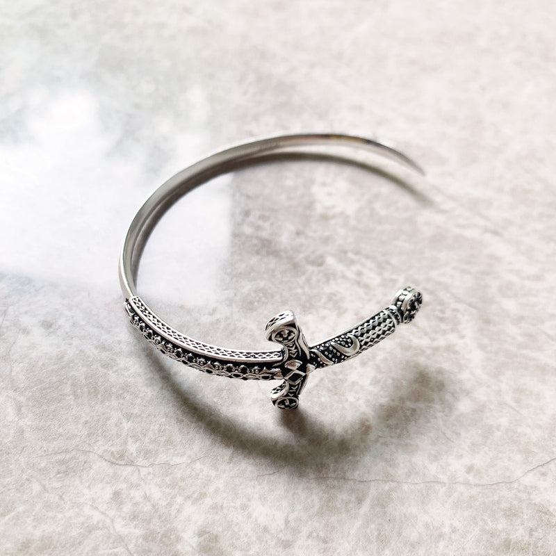 Bracelete Espada do Rei - Prata e Zircônia Onix